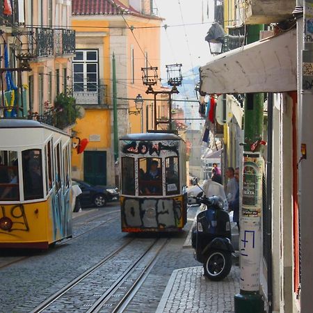 Apartment Yellow Bica Lisboa Εξωτερικό φωτογραφία