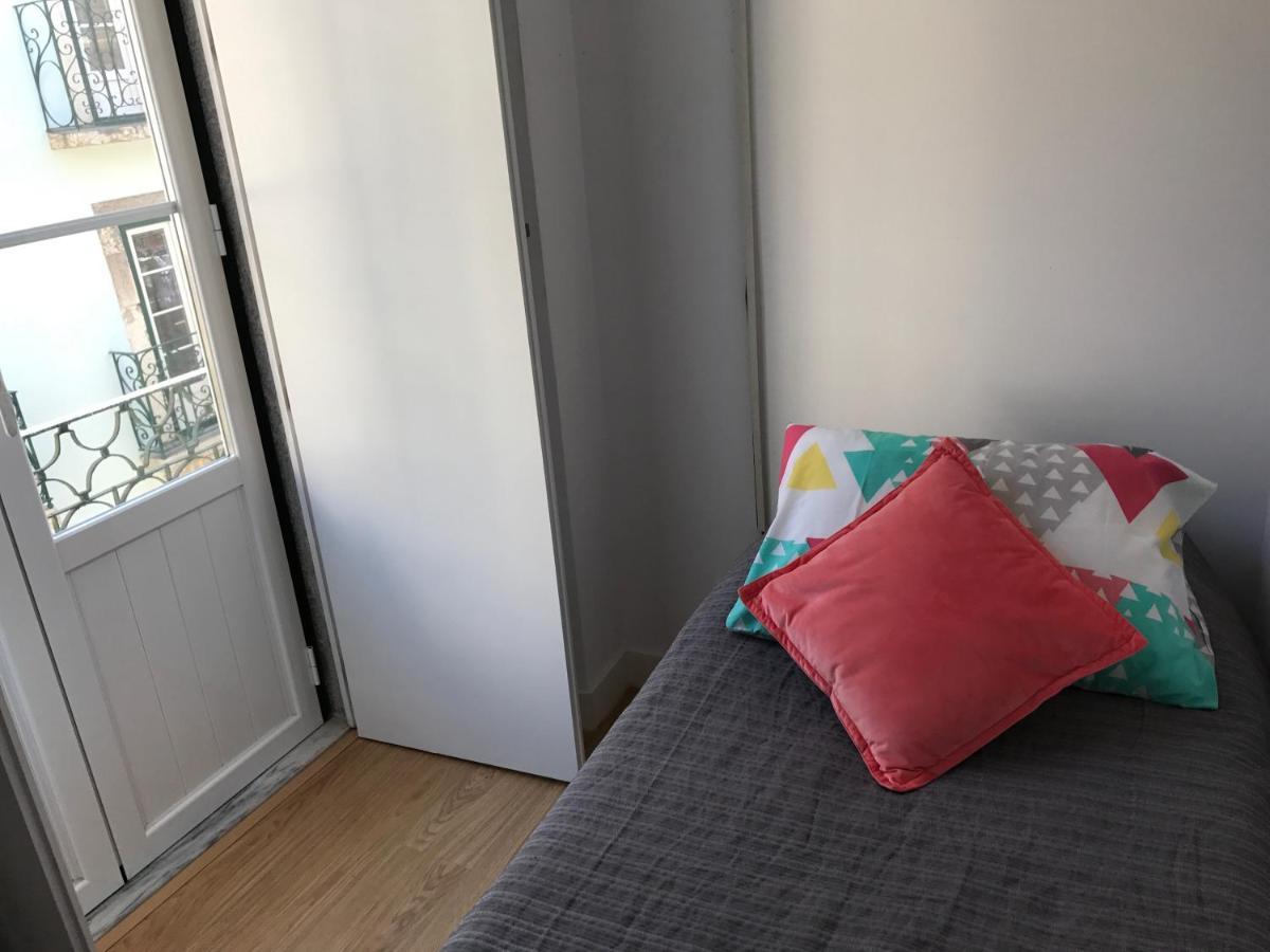 Apartment Yellow Bica Lisboa Εξωτερικό φωτογραφία